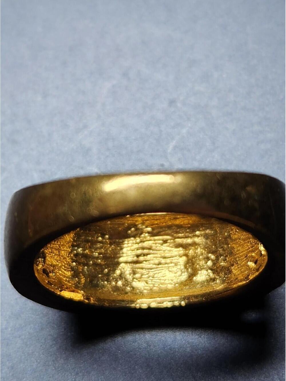 Man's Onyx White Crystal Incrusted Gold Filled 1/4" wide Size 9 Ring - Picture 12 of 13